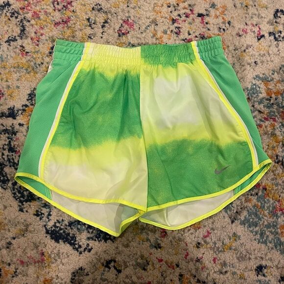 Dri-fit Nike shorts size XS - Picture 1 of 4